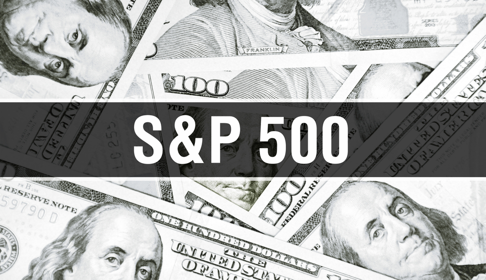 index sp500 a v pozadi bankovky americkeho dolaru